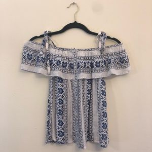 Lucky Brand off the shoulder blouse